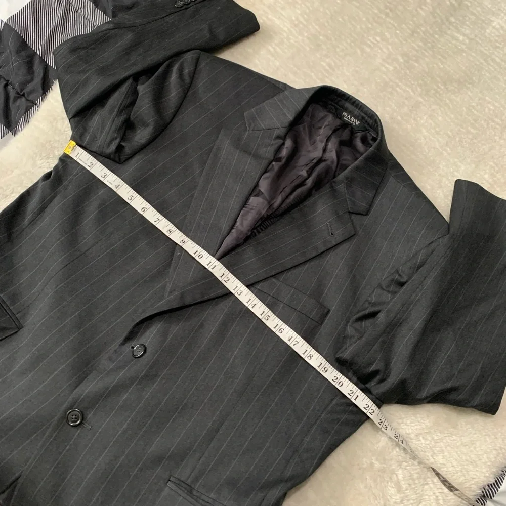 Jos A Bank Signature Collection Mens Sport Blazer Gray Striped‎ Wool Jacket 44S